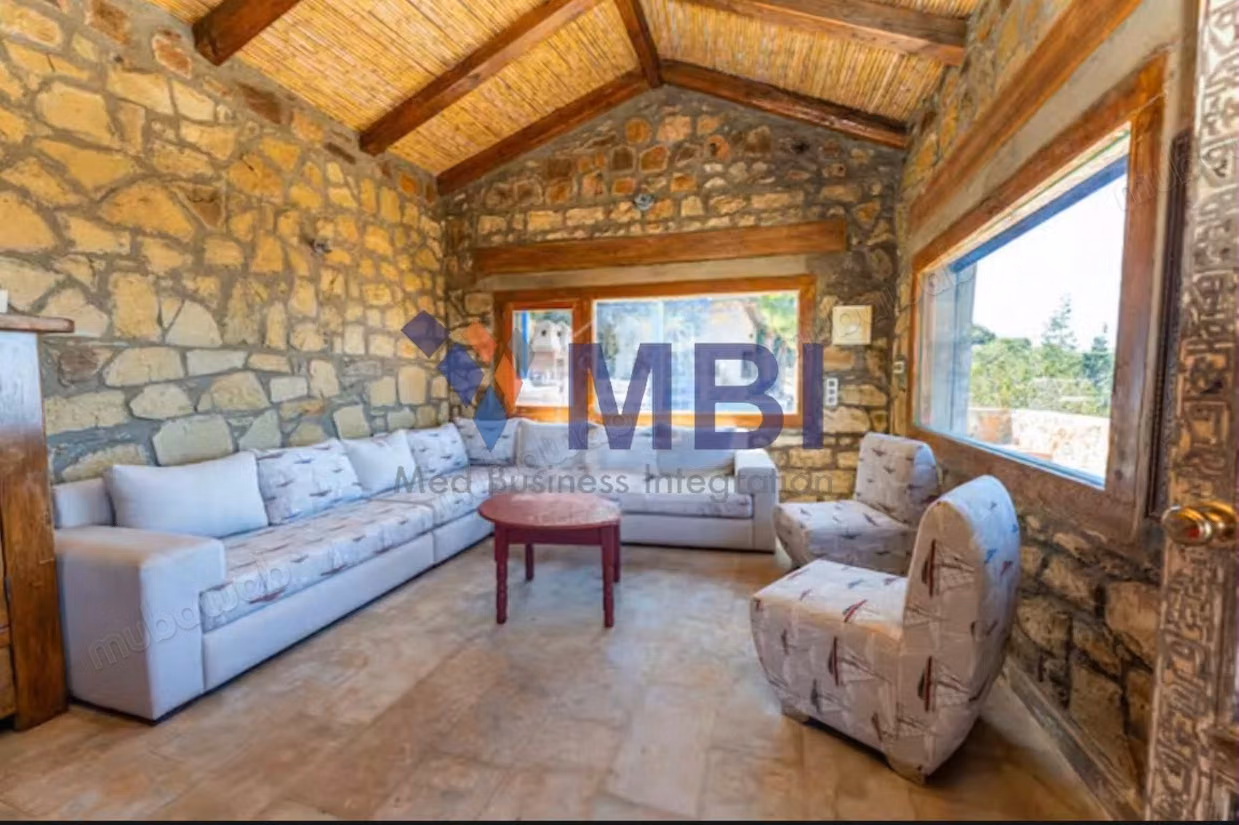 Villa meublée à louer L. A. T. 2199