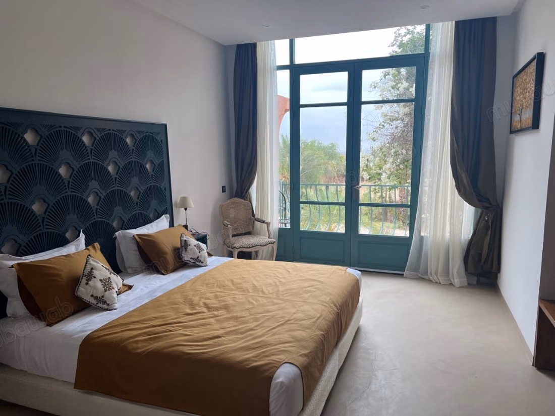Villa Charles Boccara for sale, 9 Suites, Pool