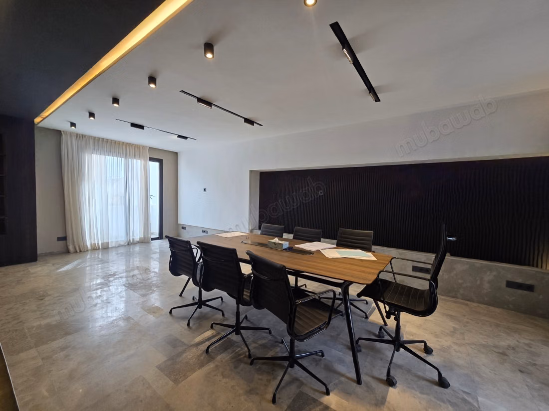 Villa Bureau 230 m²