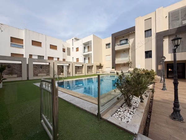 À louer – S3 150 m² avec piscine, Jardins Carthage