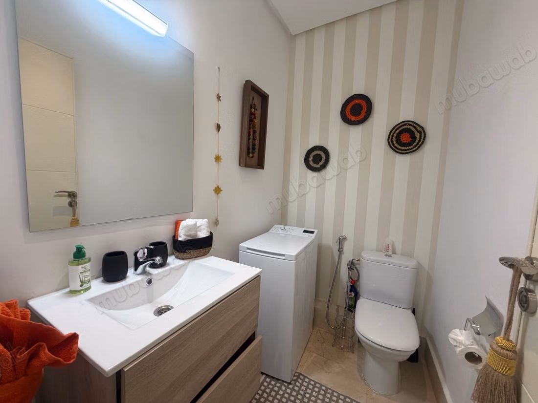 Louez cet appartement à Samlalia. 2 chambres. Service de concierge disponible, climatisation générale