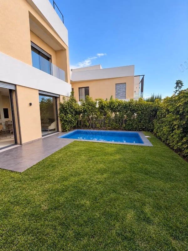 Darbouazza villa for sale
Total area 300 m².
Sea view, central heating