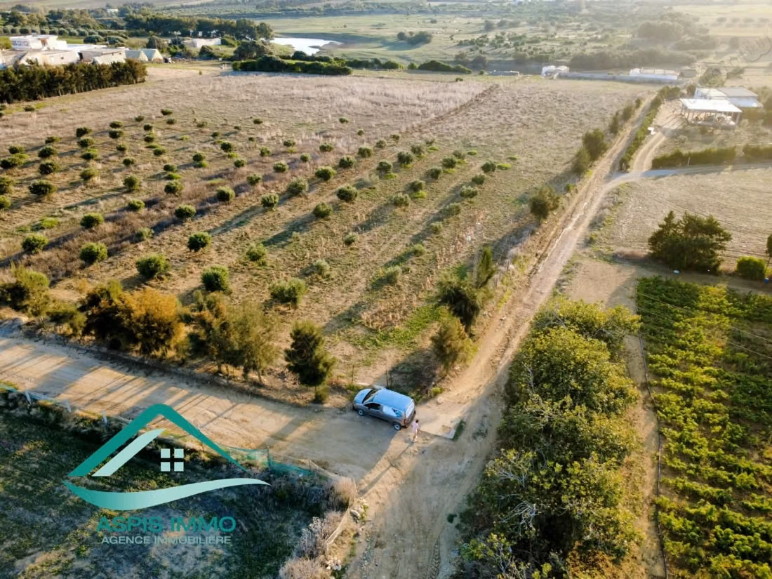 Terrain agricole 9300 m² à 4 km de kelibia
