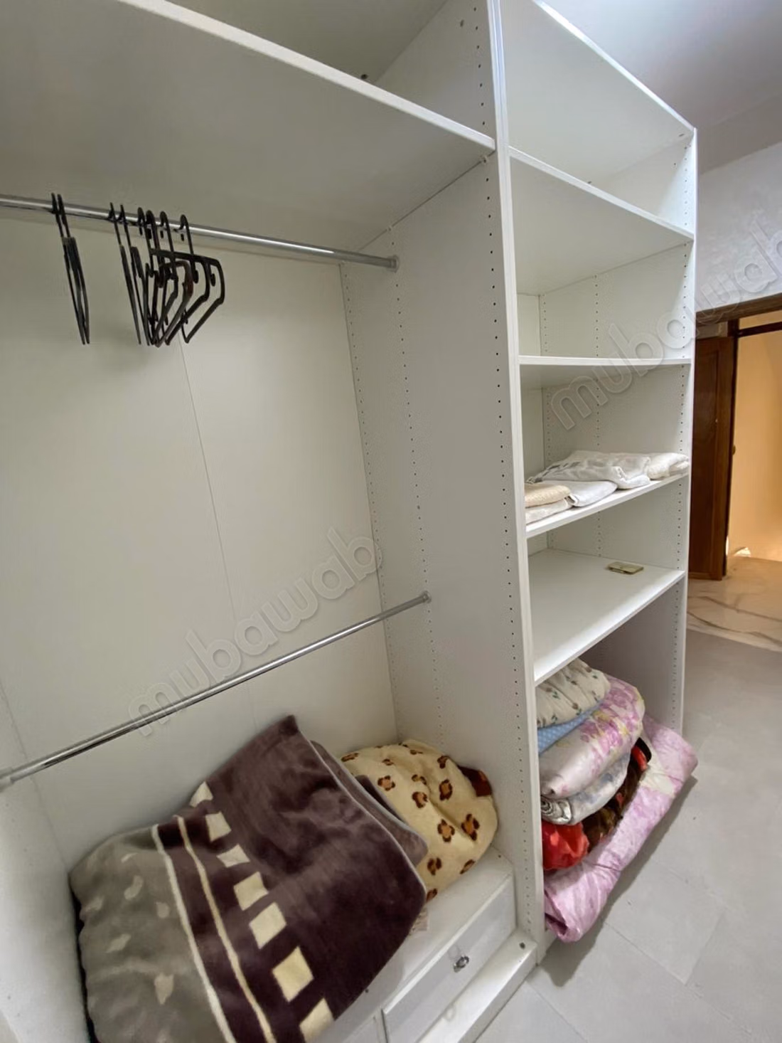 Bel appartement à louer à Al Nahda. Superficie totale 120 m². Meublé