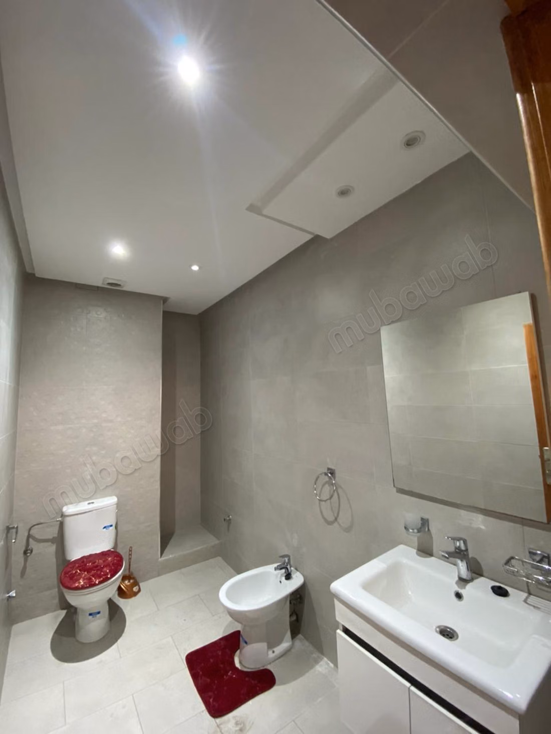 Bel appartement à louer à Al Nahda. Superficie totale 120 m². Meublé