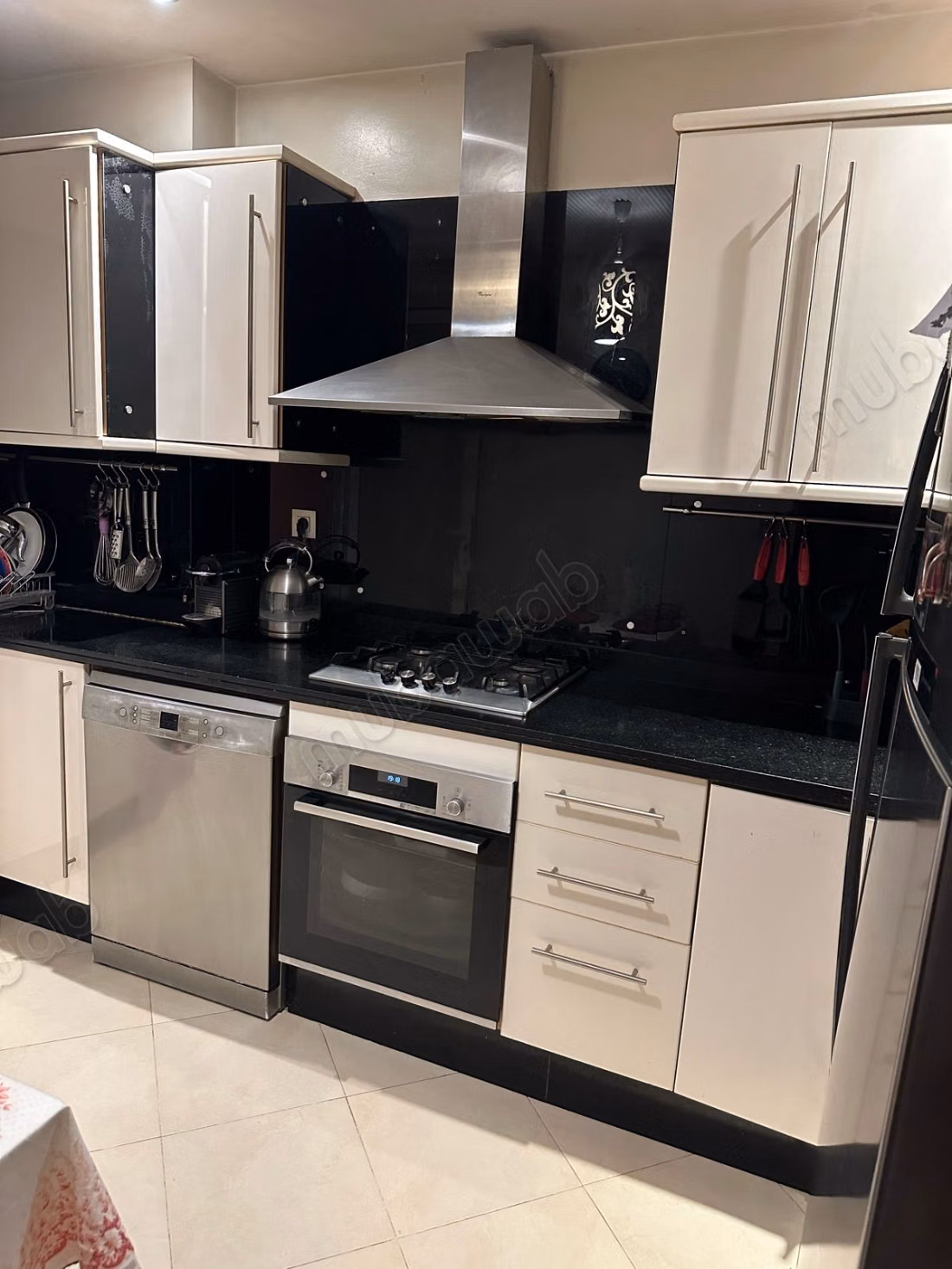 Appartement entièrement meublé à louer