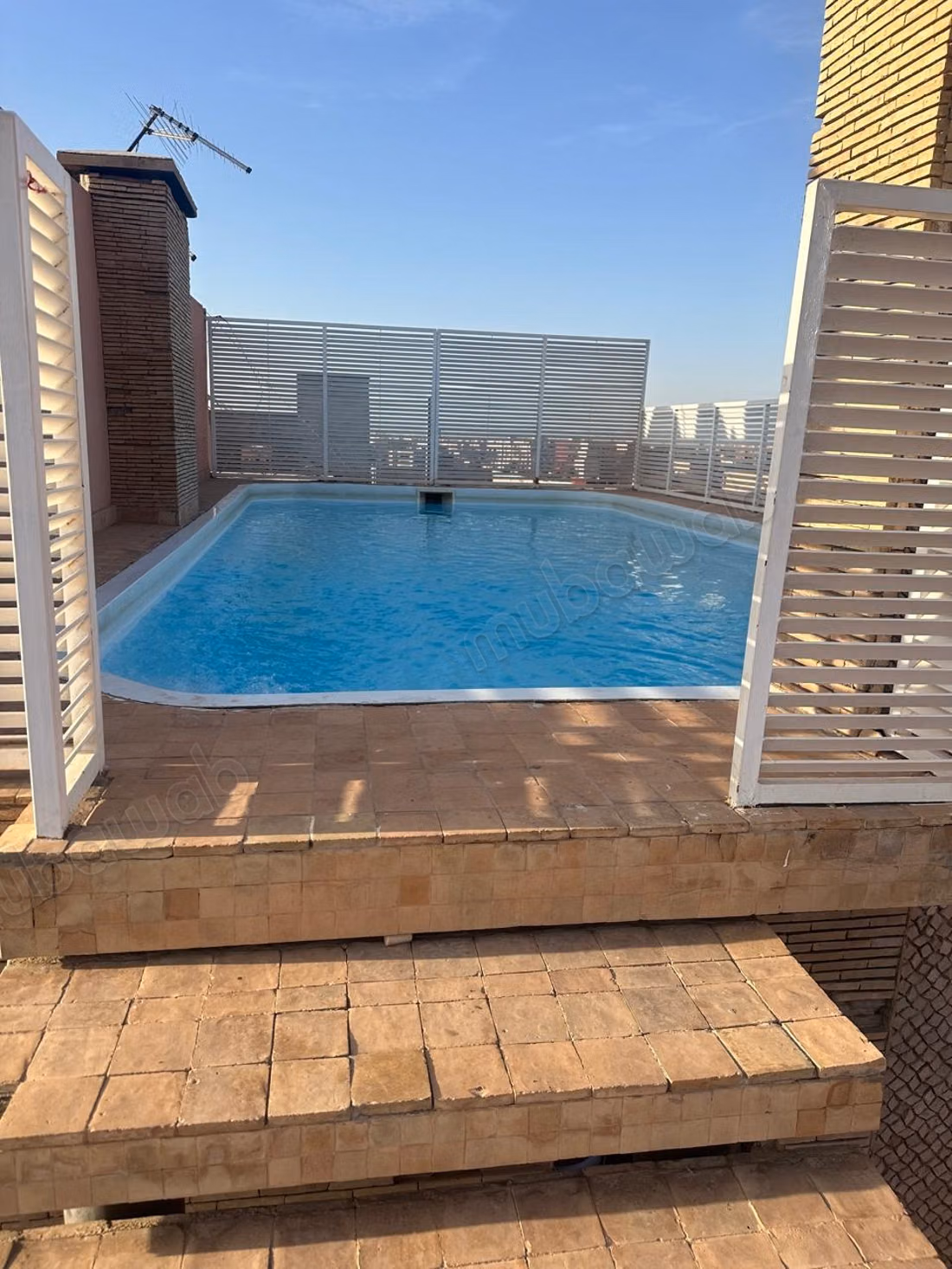 Appartement entièrement meublé à louer