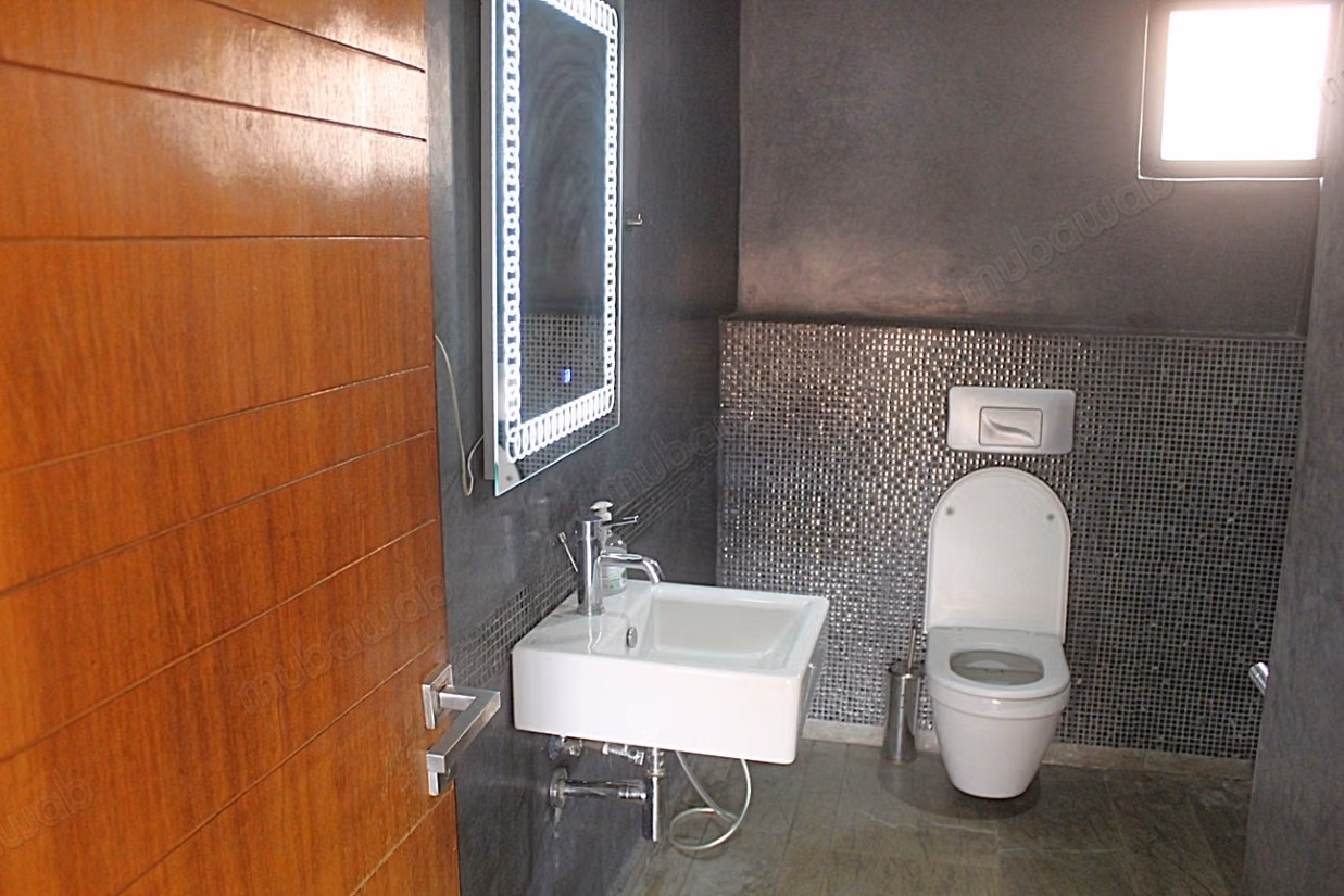 Grand duplex a Louer Vide proche de Victor HUGO