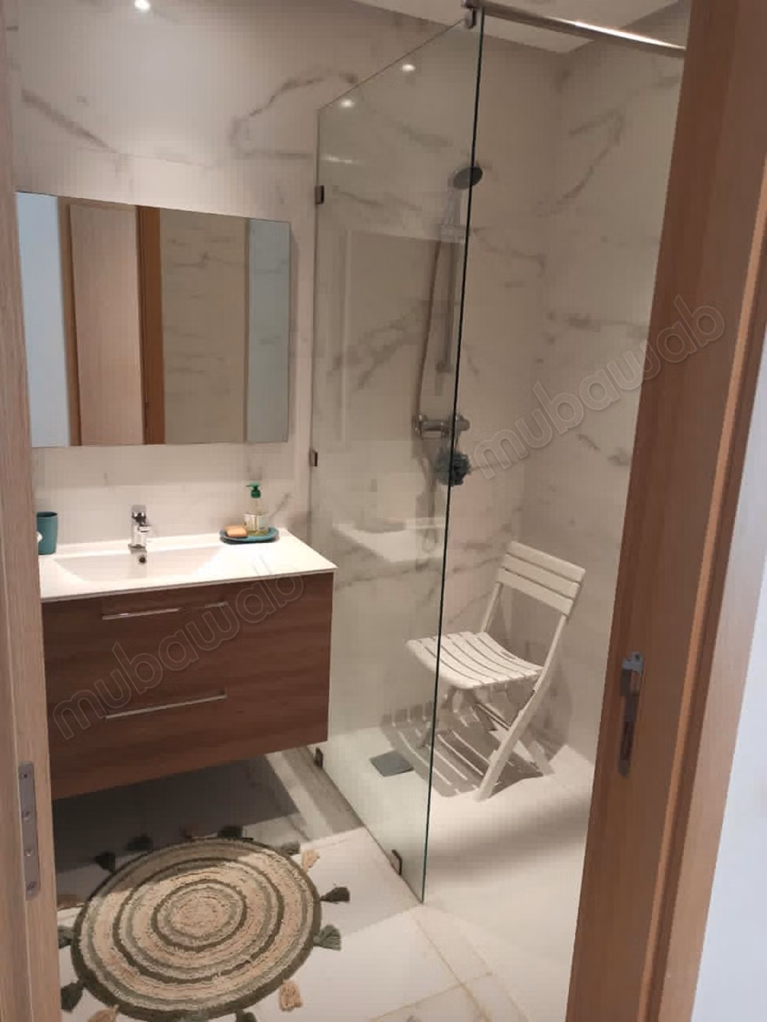 Location d'un appartement à Harhoura. 4 pièces confortables. Meublé