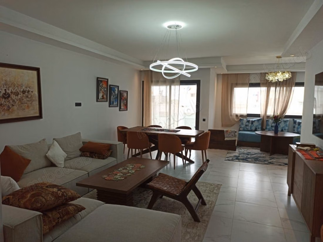 Location d'un appartement à Harhoura. 4 pièces confortables. Meublé