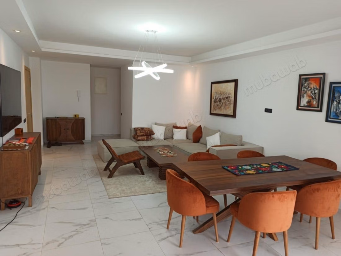 Location d'un appartement à Harhoura. 4 pièces confortables. Meublé