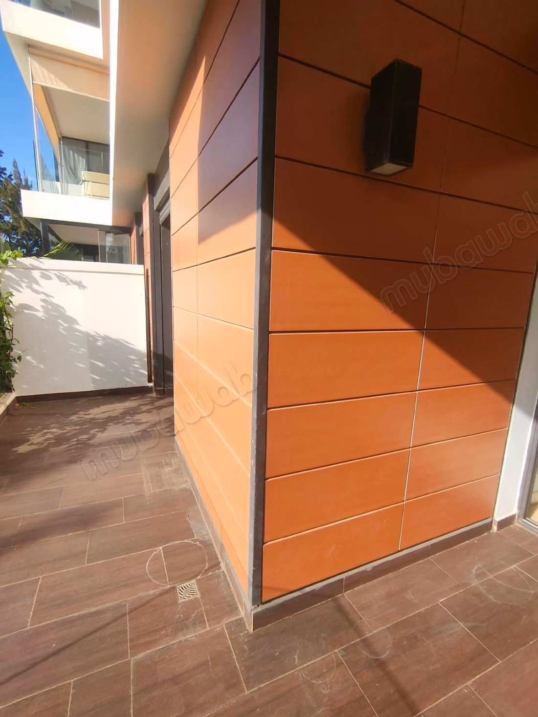 Beautiful apartment for rent in Souissi. Total area 170 m². Windows with double glazing and armored door