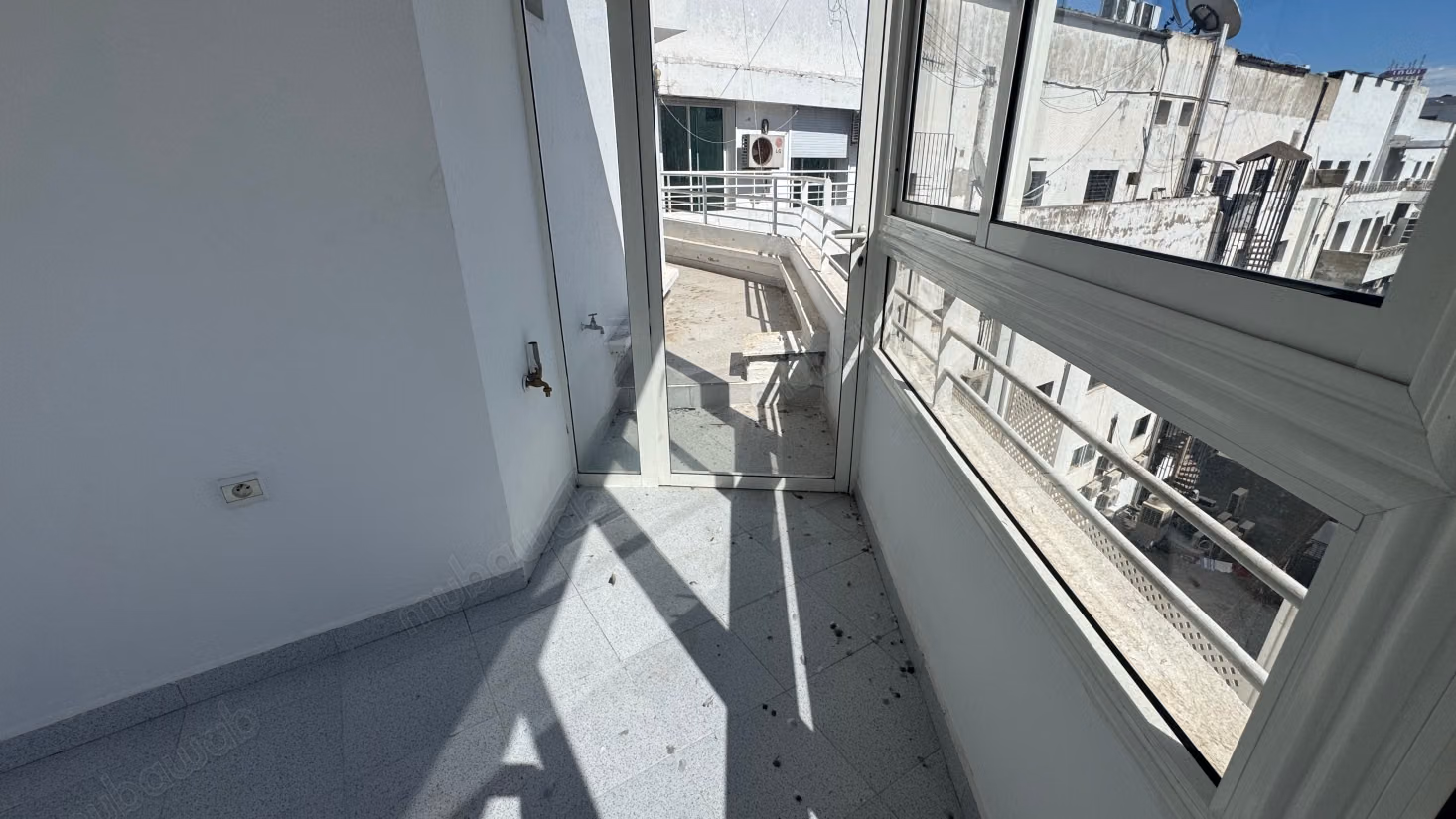 Apartment for sale in Racine. Area 265 m². Elevator and terrace