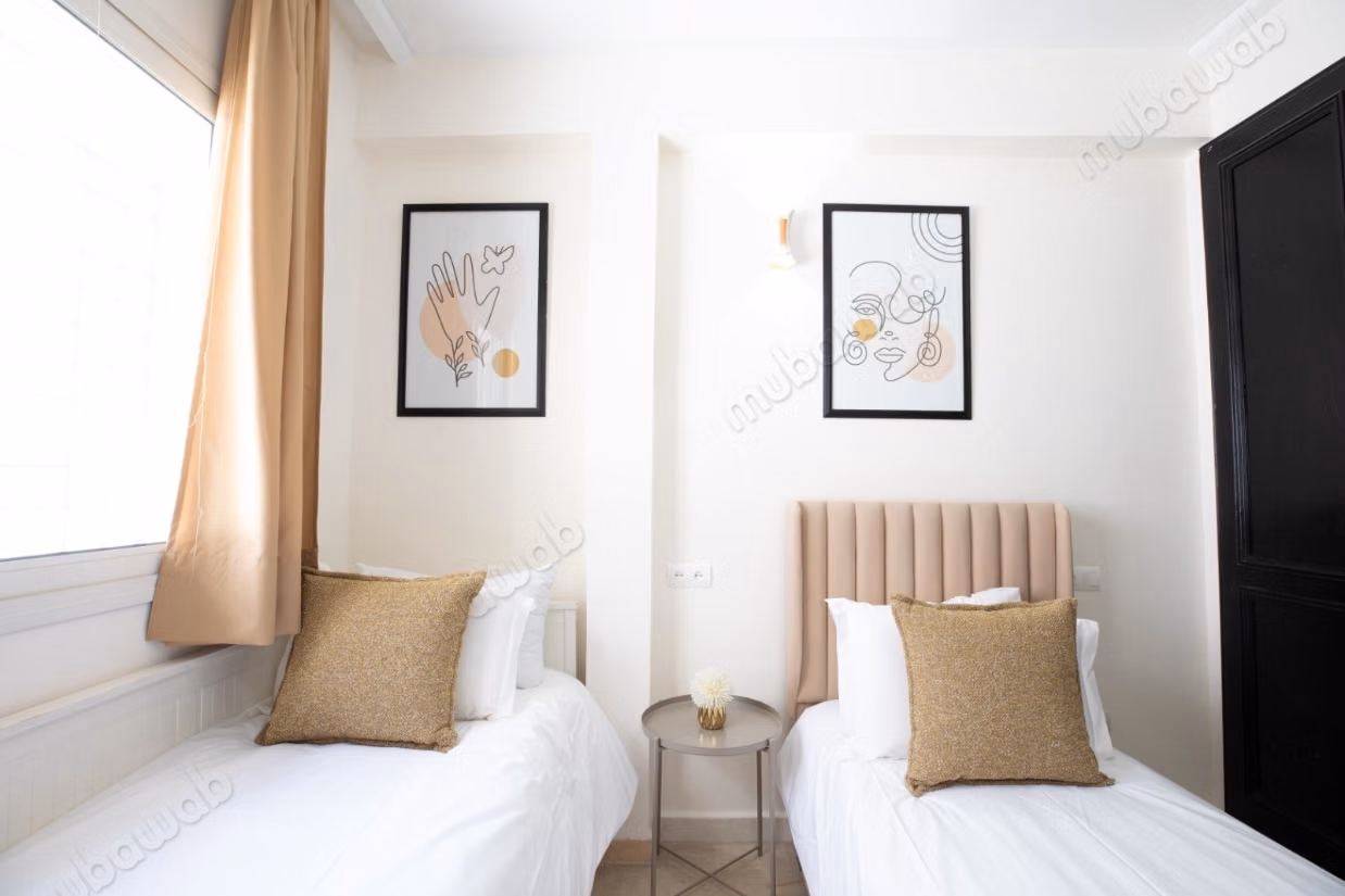 3 chambres tout equipe 
Abdelmoumen 
Casablanca