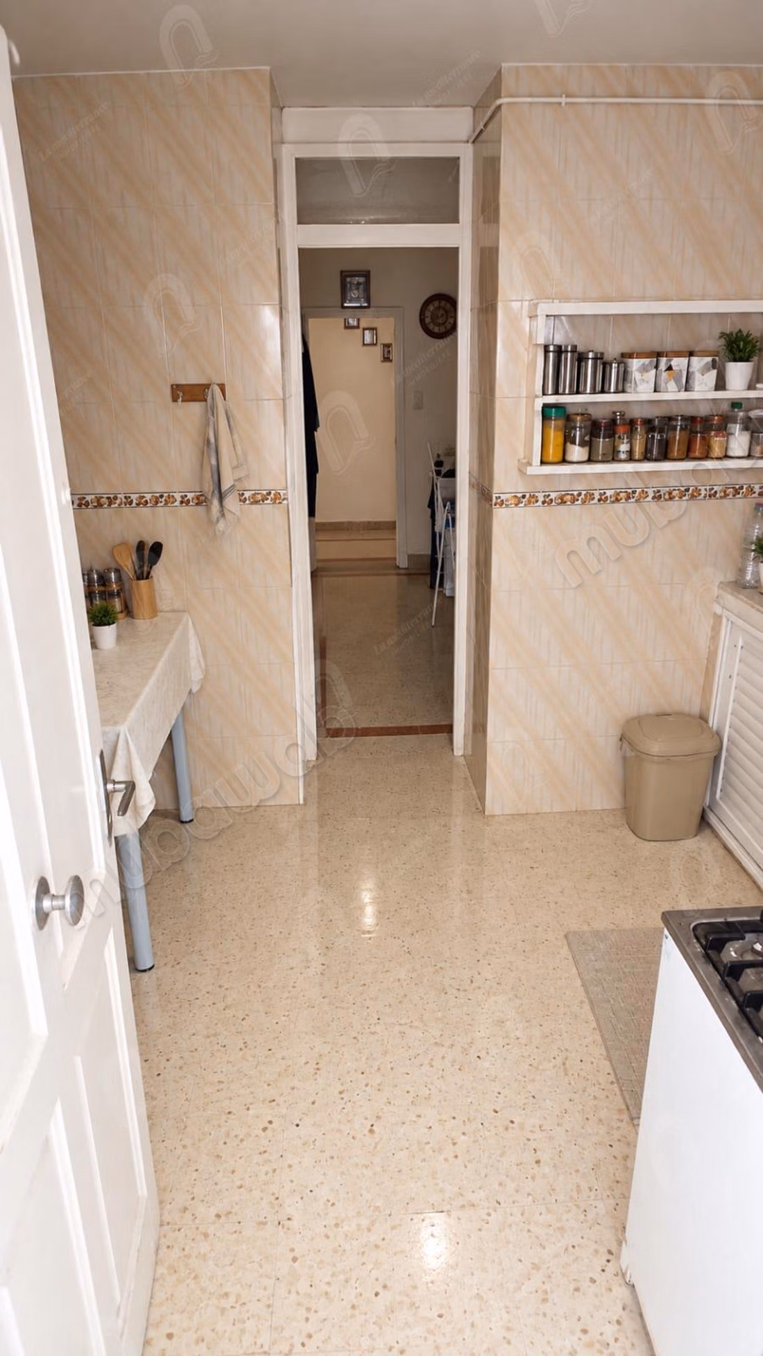 A vendre grande villa avec duplex et studio