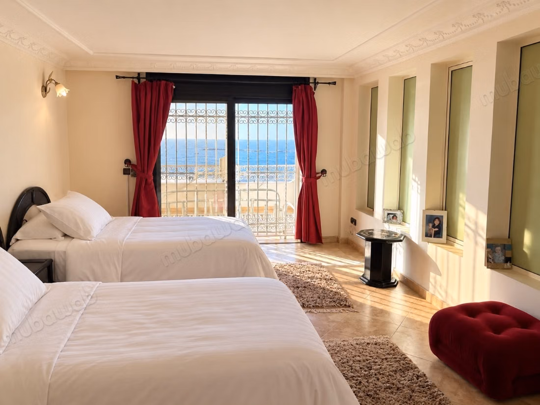 Stunning villa for sale in Harhoura. 6 rooms. Furnished