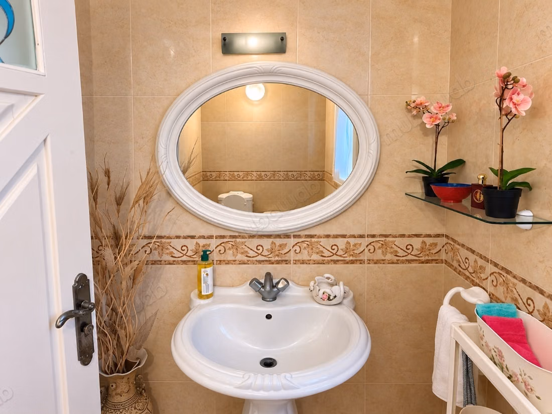 Stunning villa for sale in Harhoura. 6 rooms. Furnished