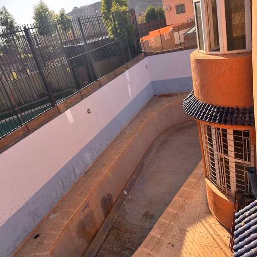 Villa for Sale of 803.0 m² in Marrakech, Route De Casablanca