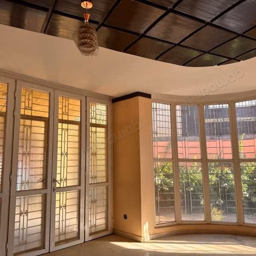 Villa for Sale of 803.0 m² in Marrakech, Route De Casablanca