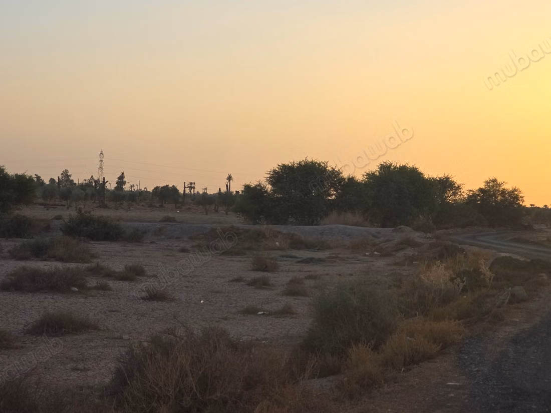 Hermoso terreno en venta en Ennakhil Palmeraie. Superficie de 40000 m²