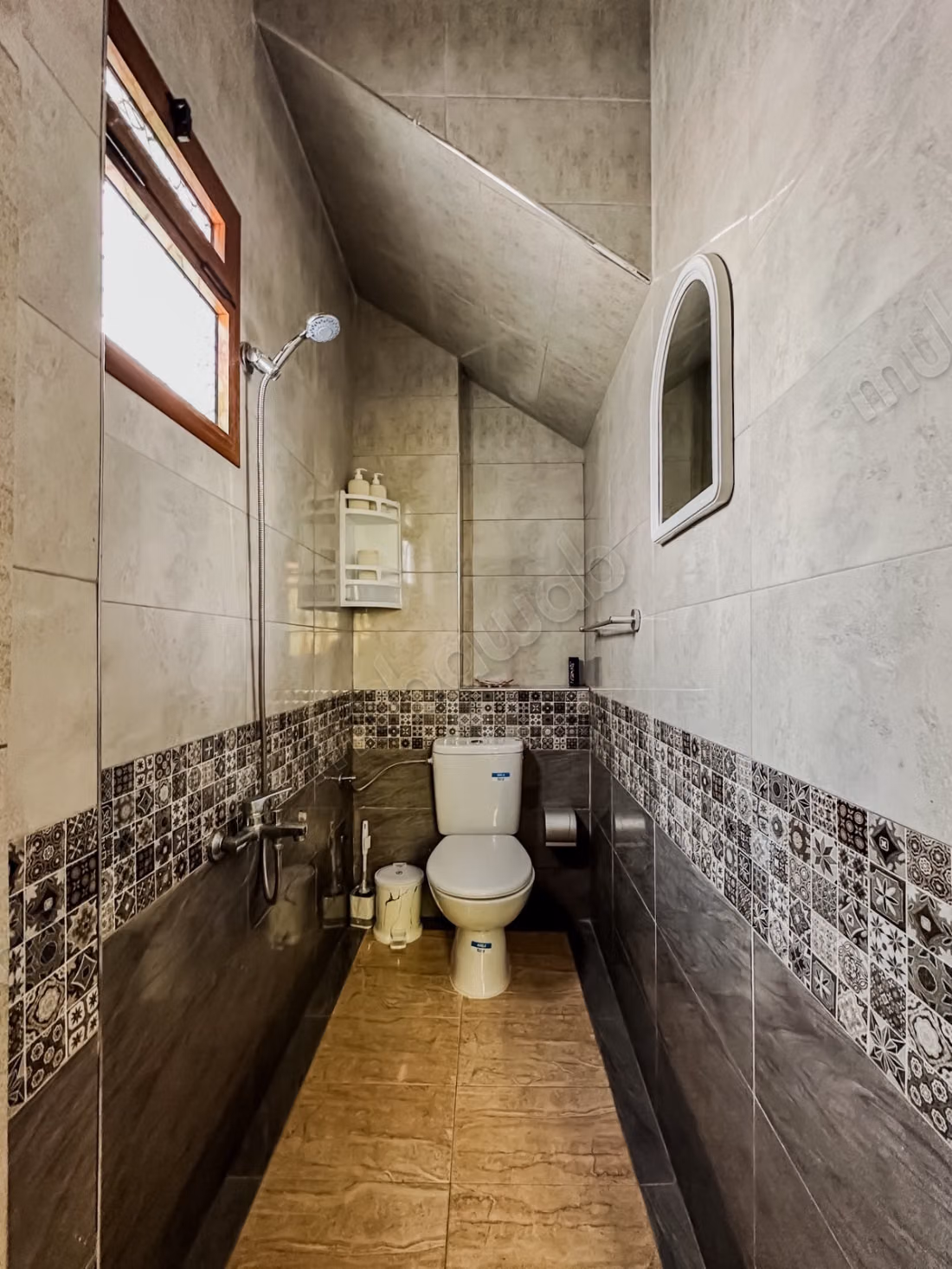 Very beautiful house for sale in Medina. 8 comfortable rooms. Well furnished