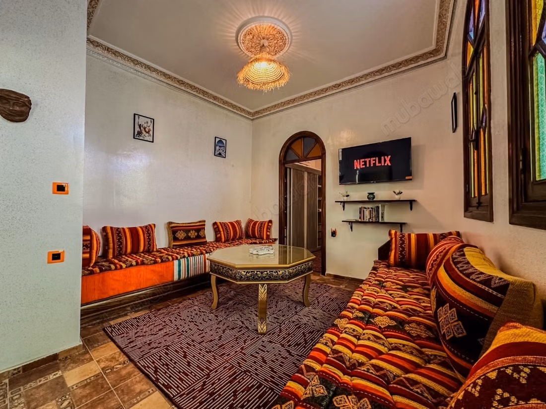 Very beautiful house for sale in Medina. 8 comfortable rooms. Well furnished