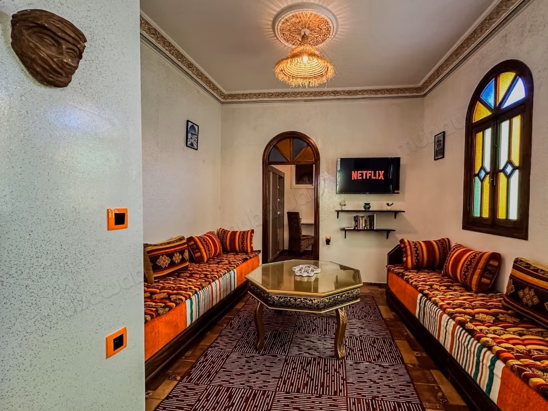 Very beautiful house for sale in Medina. 8 comfortable rooms. Well furnished