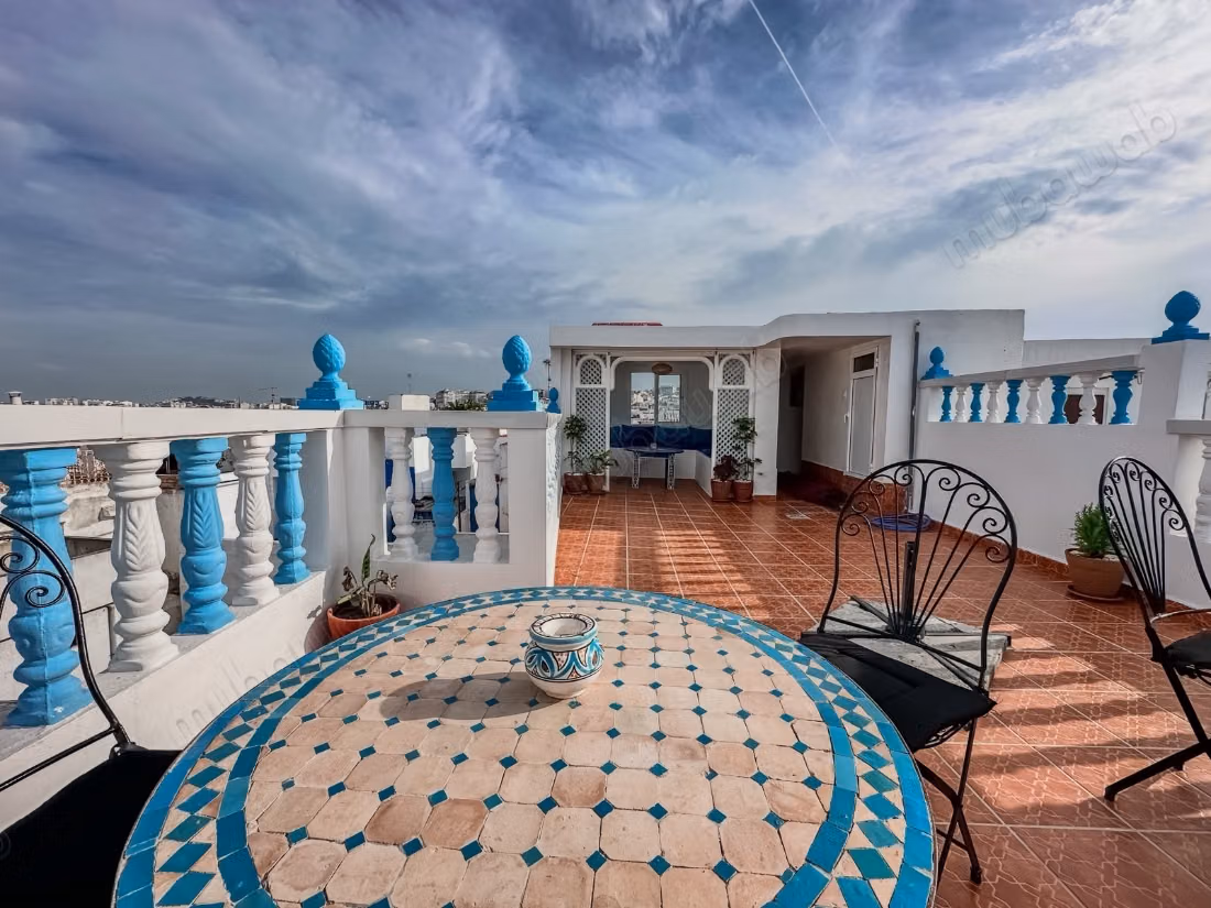 Very beautiful house for sale in Medina. 8 comfortable rooms. Well furnished