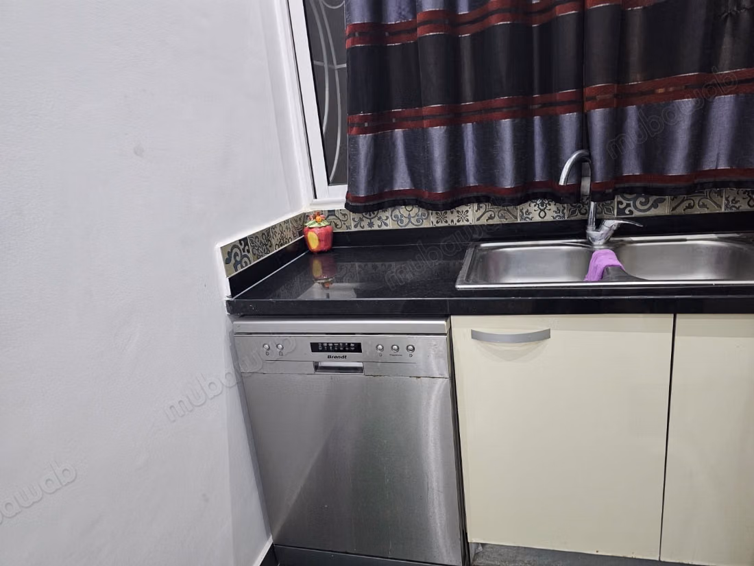 PRACHTIG GEMEUBILEERD APPARTEMENT TE HUUR