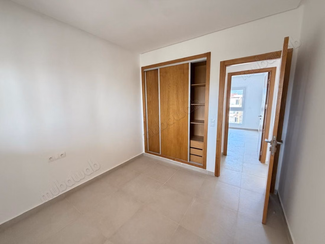 Beautiful apartment for sale in Cabo Negro. Area 64 m². Pool and concierge service