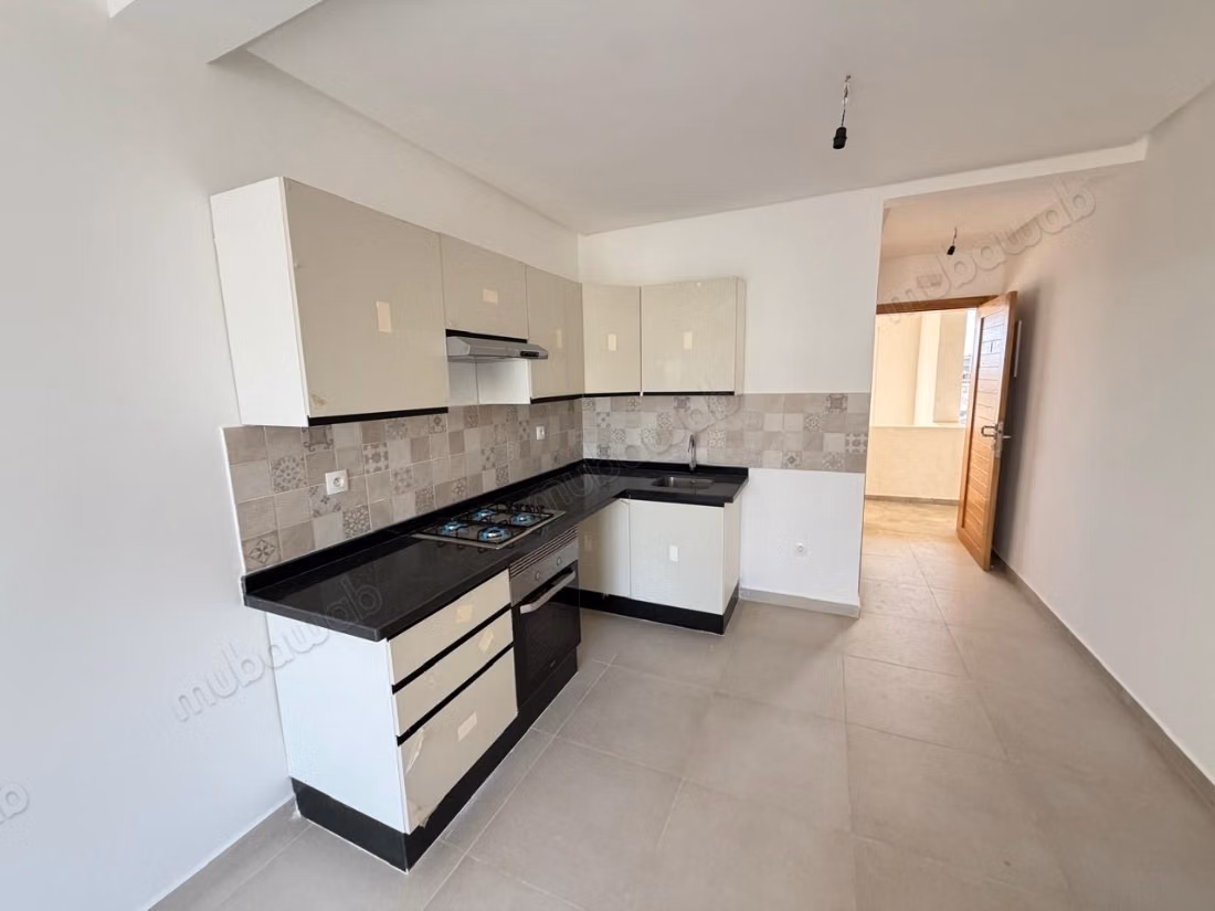 Beautiful apartment for sale in Cabo Negro. Area 64 m². Pool and concierge service
