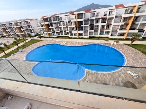 Beautiful apartment for sale in Cabo Negro. Area 64 m². Pool and concierge service