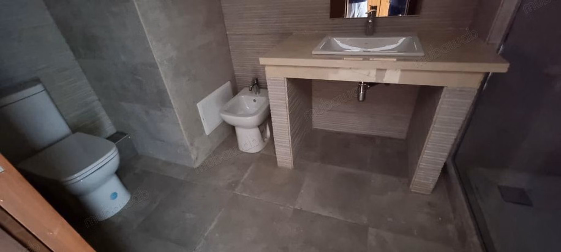 Très bel appartement en rez de jardin à louer