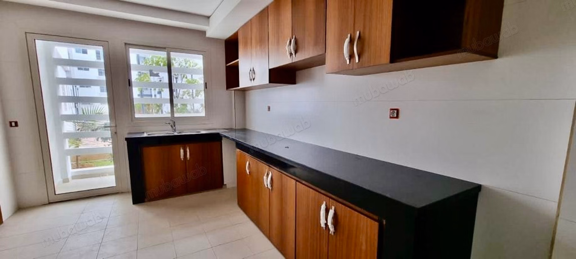 Très bel appartement en rez de jardin à louer