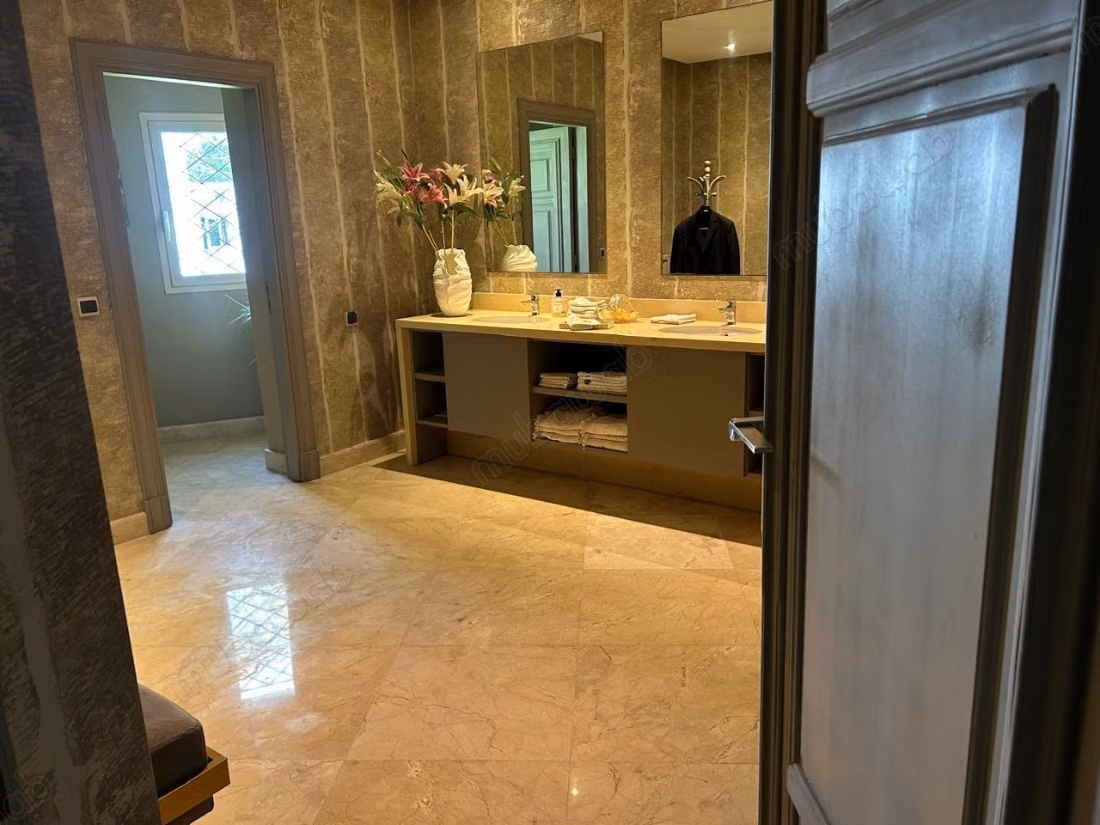 Luxury House for Sale in Anfa