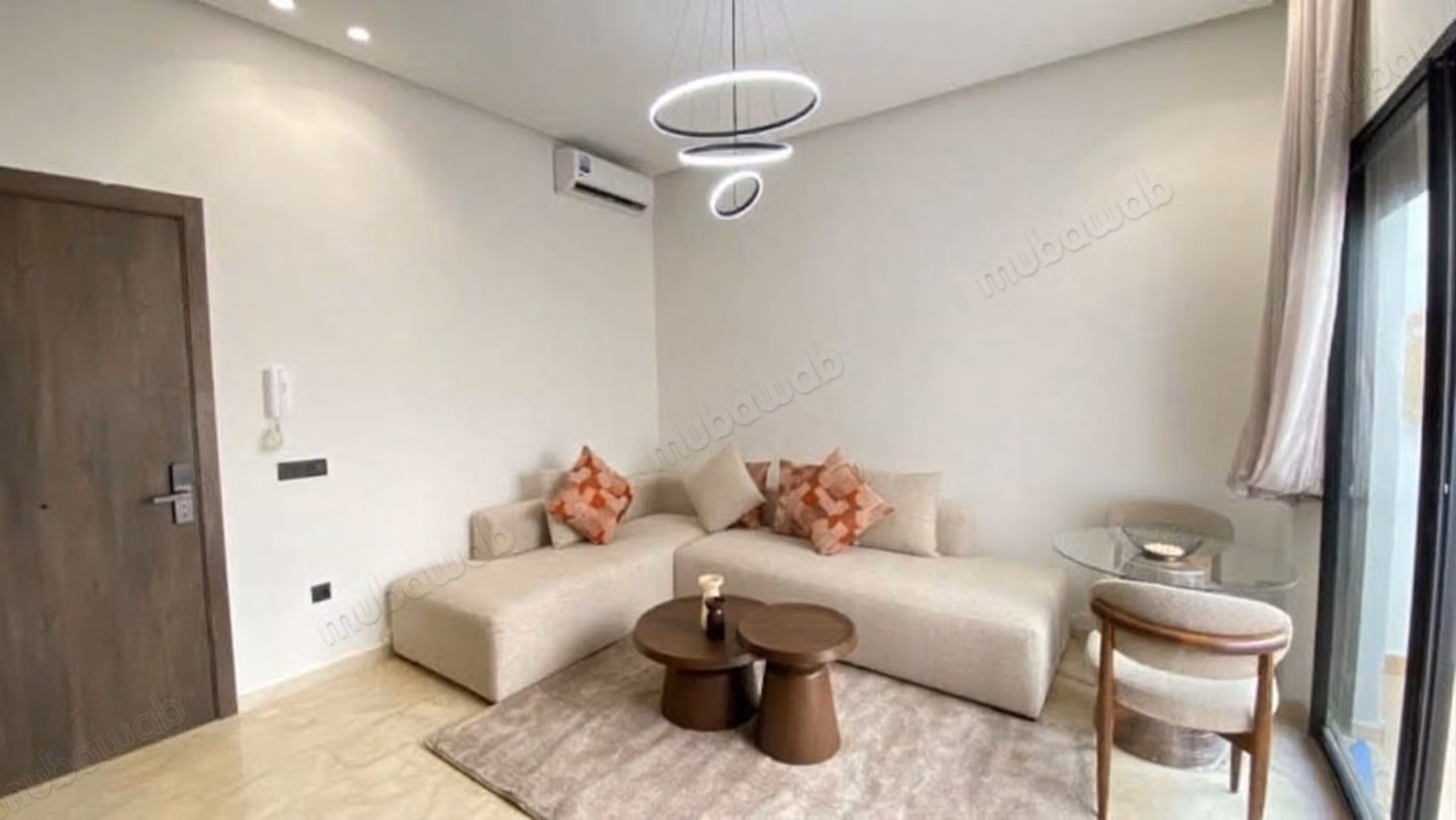 Oasis Neighborhood, Superb Furnished Studio Rental 1 Bedroom