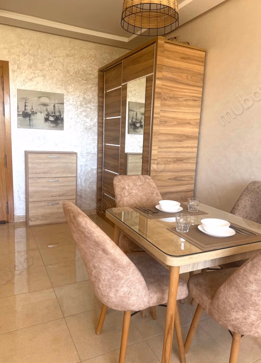 Very nice apartment for rent in Moujahidine. Area of 40 m². Furnished