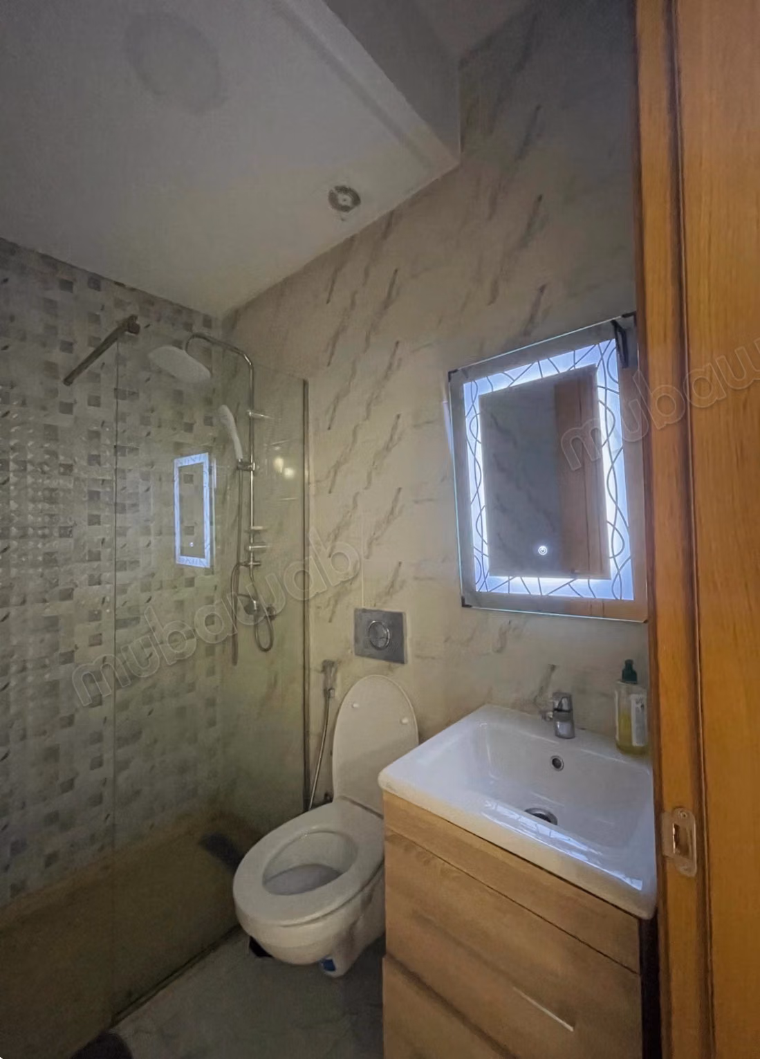 Rental of an apartment in Moujahidine