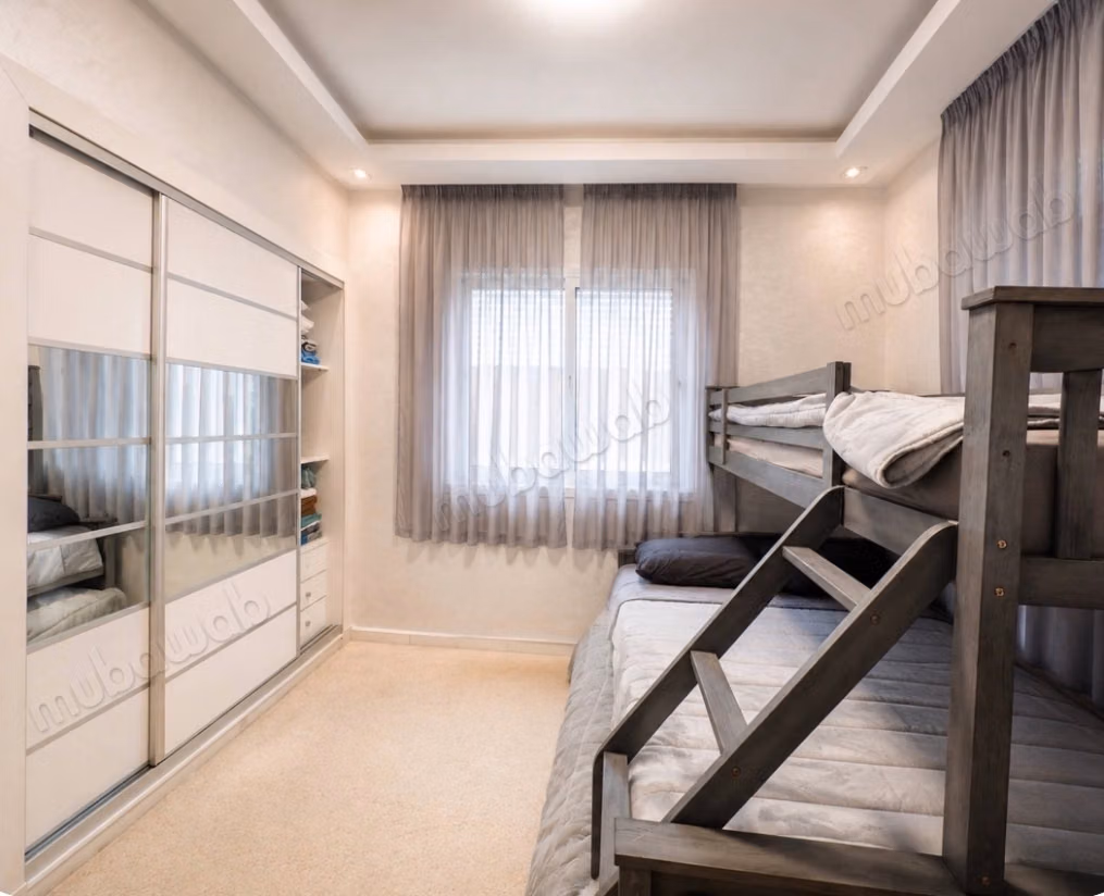 Appartement à louer. 3 chambres. Meubles