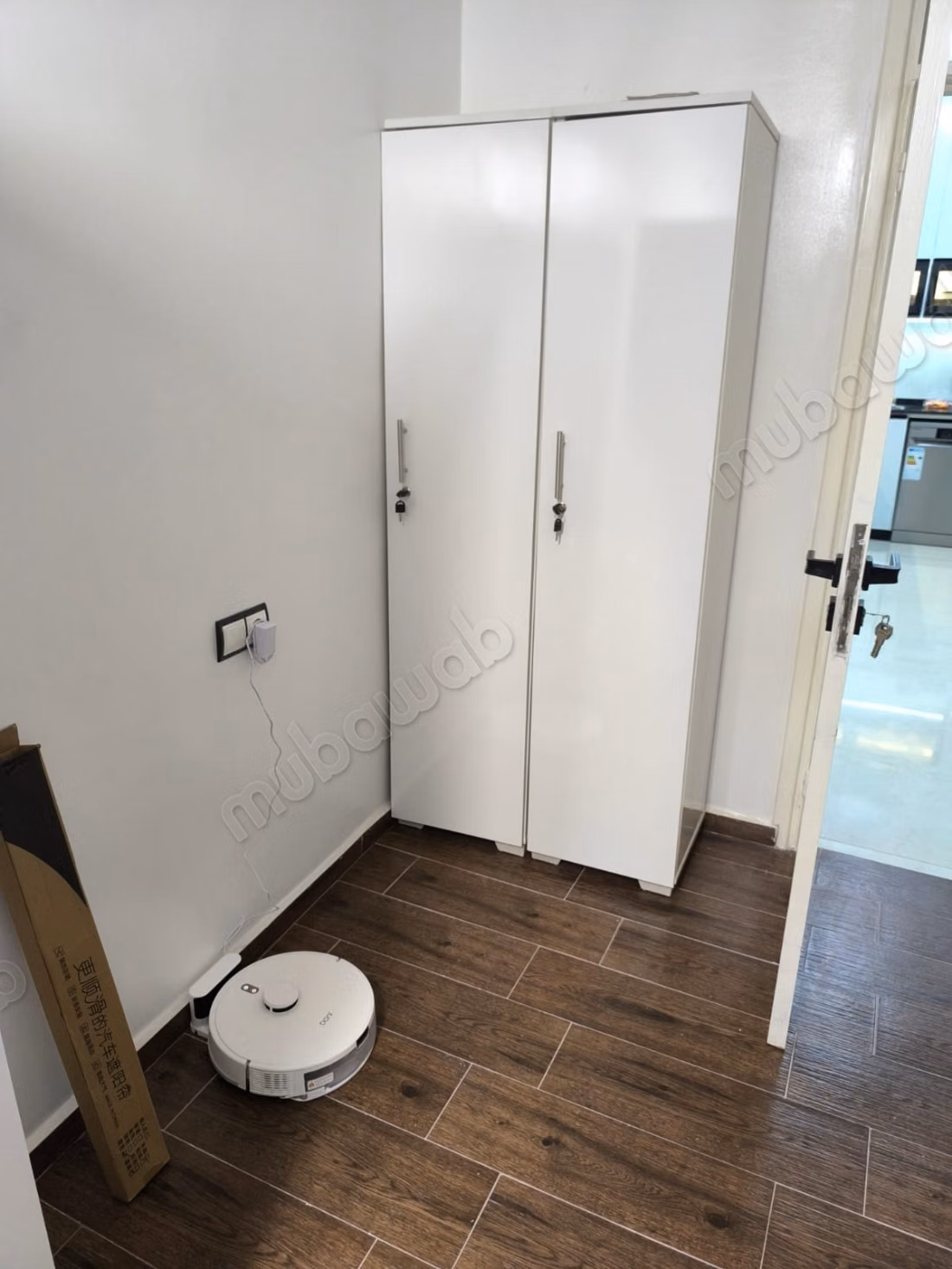 Louez une chambre à Branes 
1.4 pièces. Bien meublé