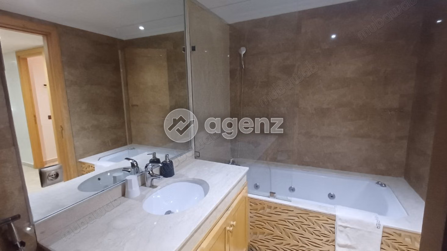 Duplex à louer 139 m², 2 chambres 
Samlalia Marrakech