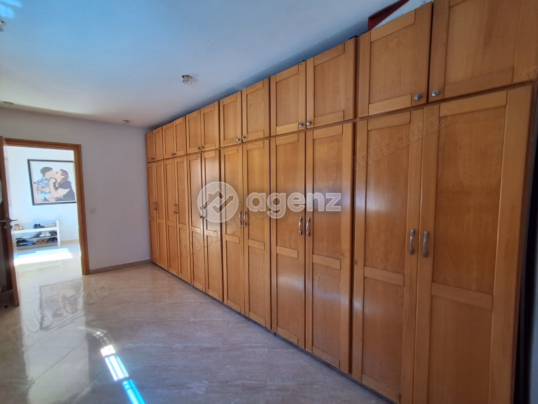 Appartement à vendre 198 m², 3 chambres 
Al Qods Salé
