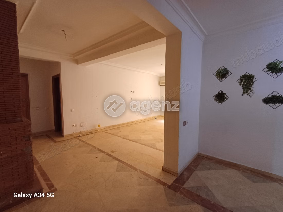Appartement à vendre 124 m², 3 chambres 
Camp Al Ghoul Marrakech