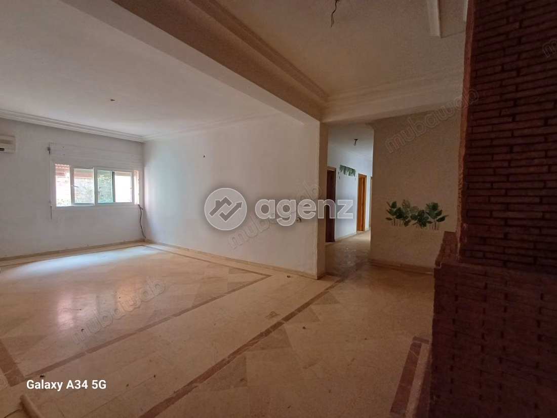 Appartement à vendre 124 m², 3 chambres 
Camp Al Ghoul Marrakech