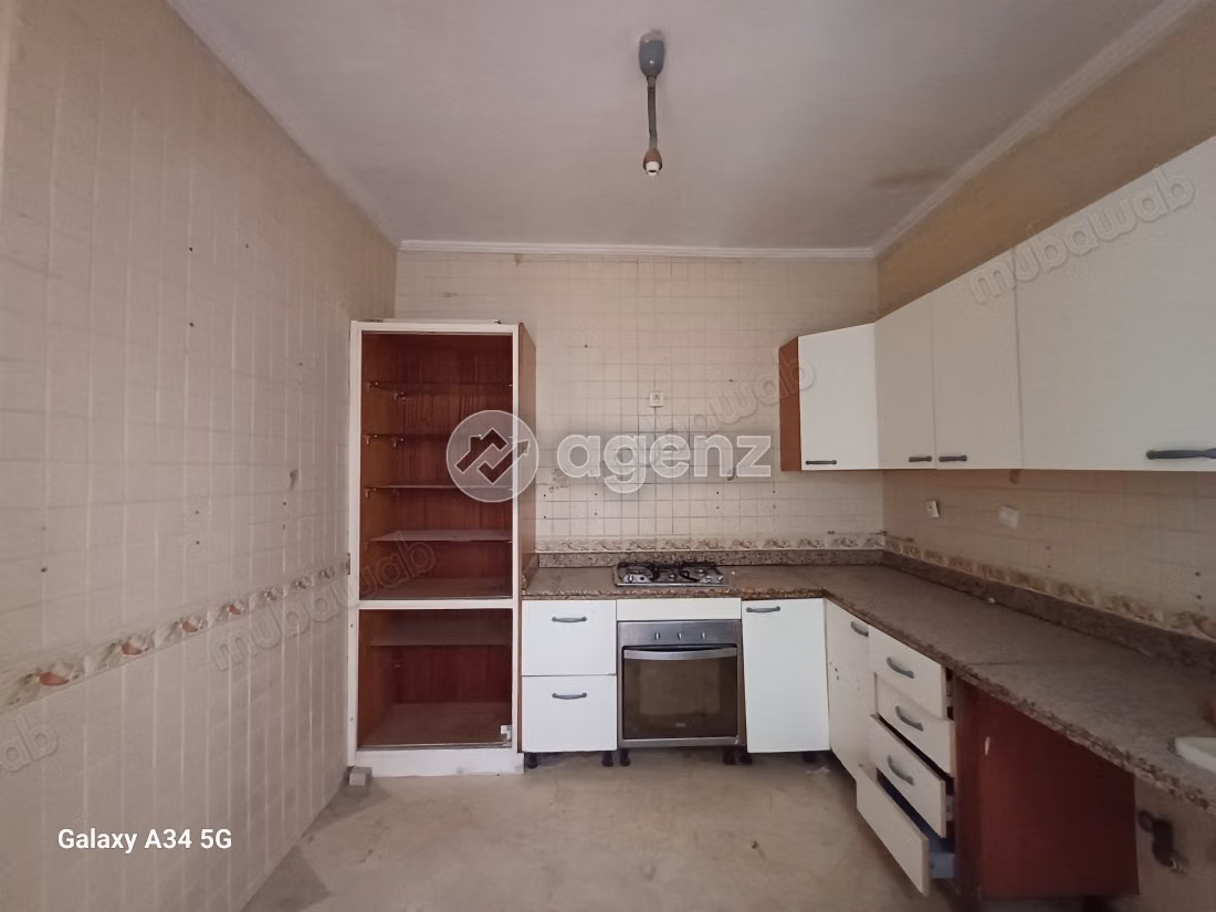 Appartement à vendre 124 m², 3 chambres 
Camp Al Ghoul Marrakech