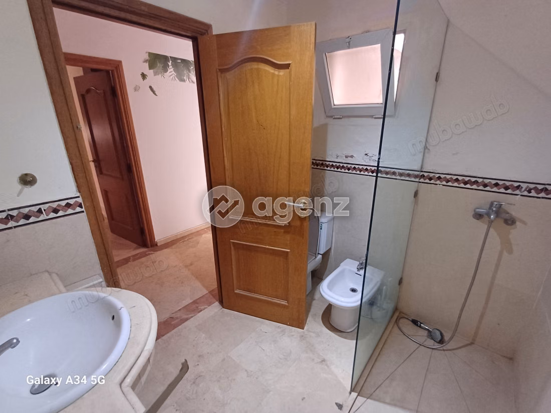 Appartement à vendre 124 m², 3 chambres 
Camp Al Ghoul Marrakech