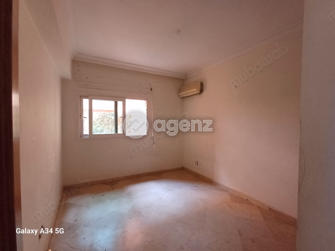 Appartement à vendre 124 m², 3 chambres 
Camp Al Ghoul Marrakech