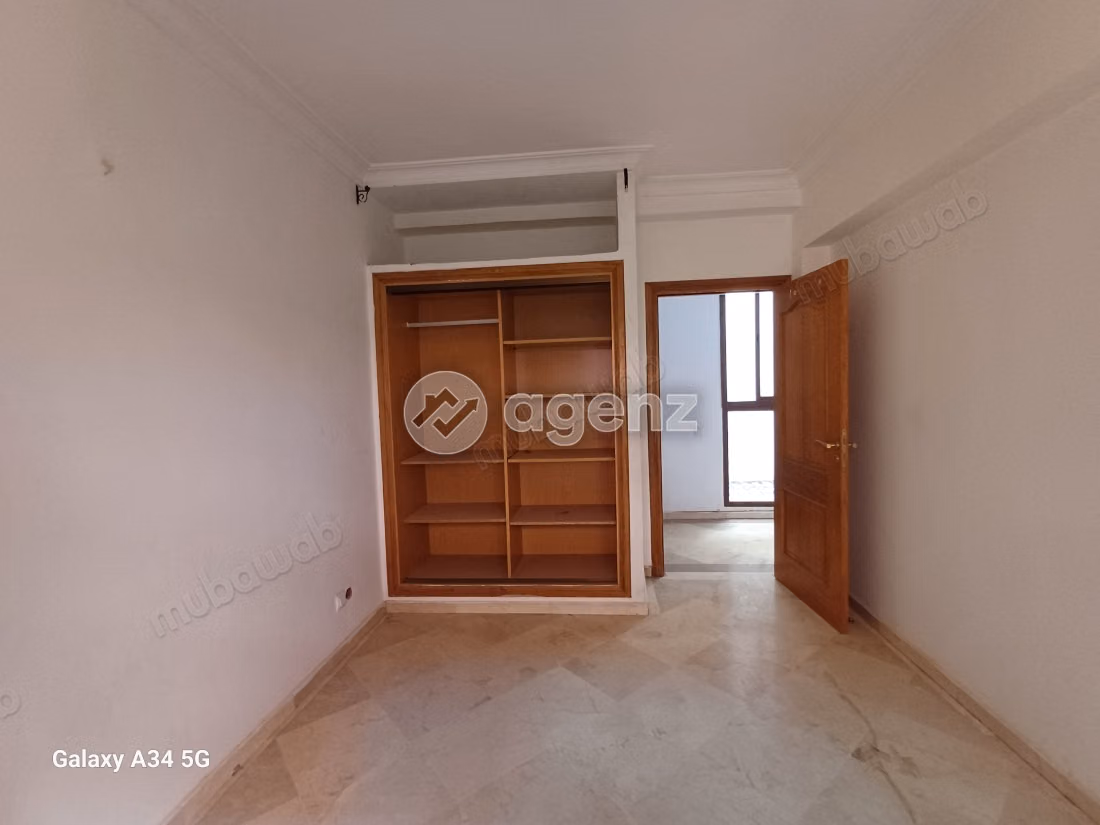 Appartement à vendre 124 m², 3 chambres 
Camp Al Ghoul Marrakech