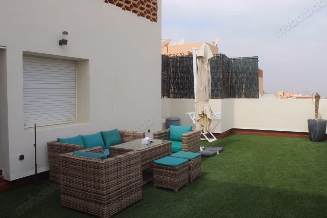 Apartamento con terraza en Allal El Fassi