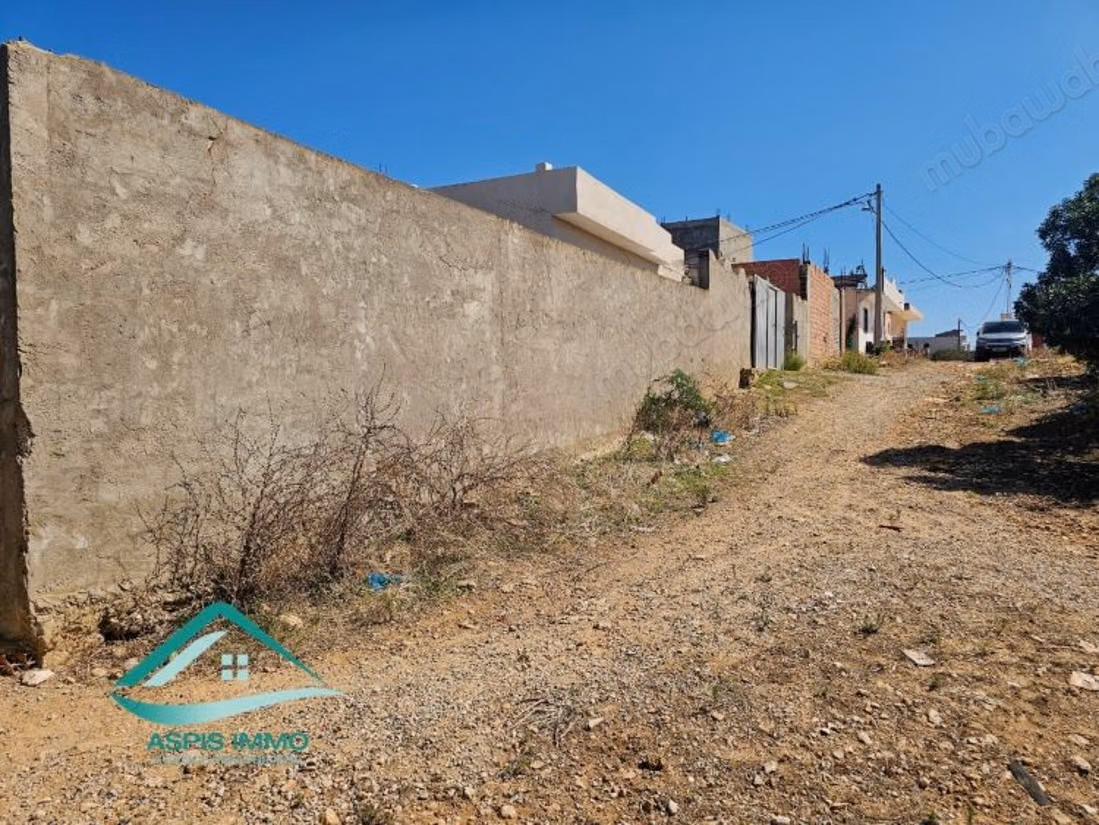 Maison inachevée à assemer kélibia